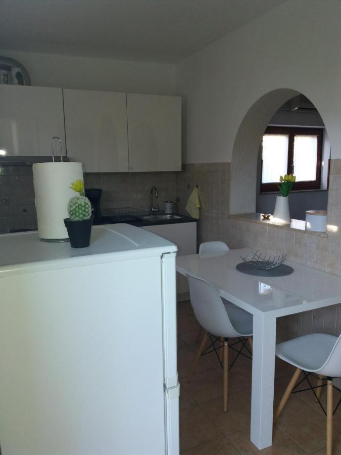 Apt Ingrid Pula Exterior foto